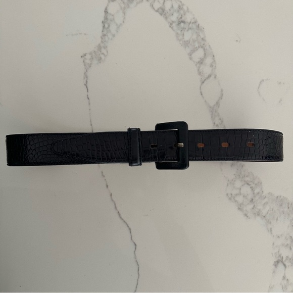 Vintage Banana Republic Crocodile Embossed Leather Belt Square Buckle in Black S - Picture 6 of 7